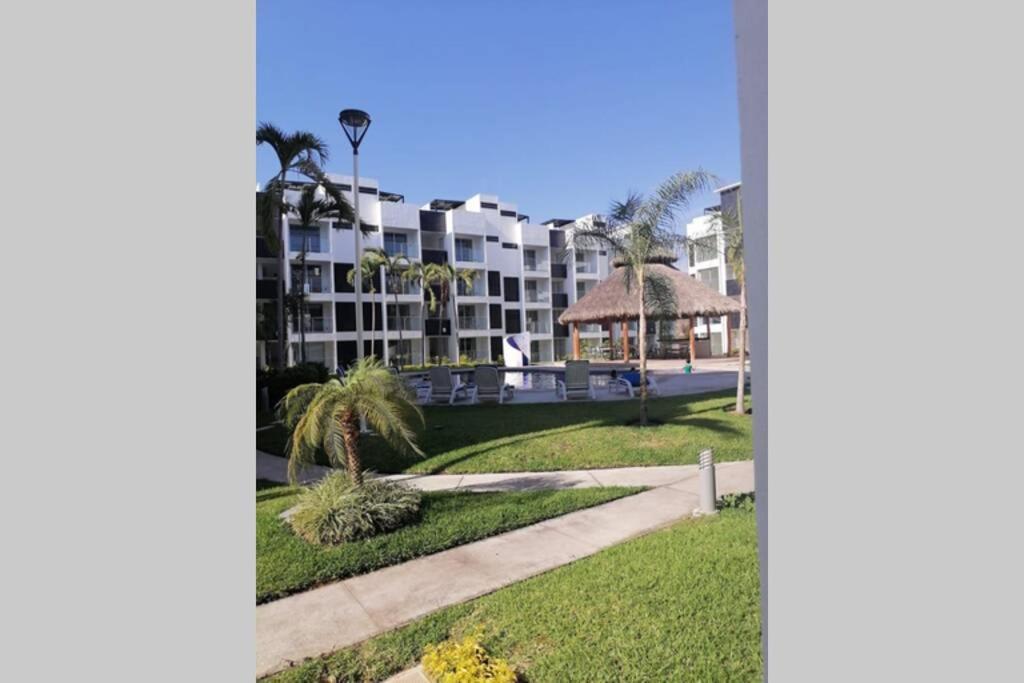 Departamento De Lujo En Manzanillo, Planta Baja Frente A La Albercaアパートメント エクステリア 写真